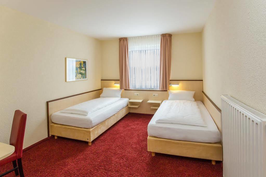 Hotel Montana Limburg 림부르크안더란 외부 사진